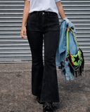 JEANS ACAMPANADOS CON BOLSAS DELANTERAS