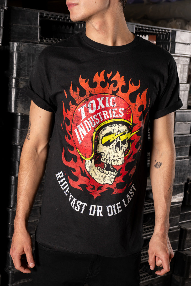 PLAYERA HOMBRE TOXIC RIDE FAST OR DIE LAST (7190947430479)