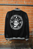 VARSITY CON MANGAS DE VINIPIEL BAPHOMET (7706440990799)